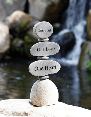 21539 STACKED ROCK SCULPTURE ONE SOUL