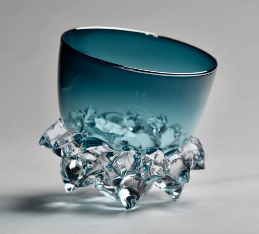 9 INCH THORN VESSEL, Color: STEEL BLUE (SB)
