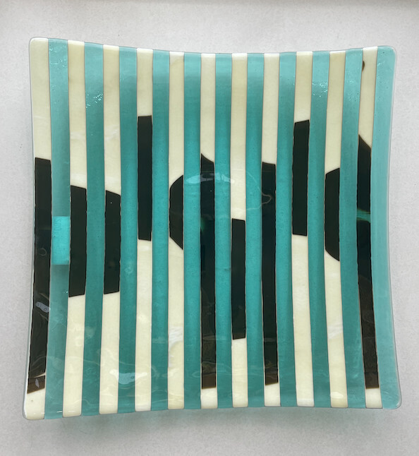 BULLSEYE AVA 16X16 PLATTER