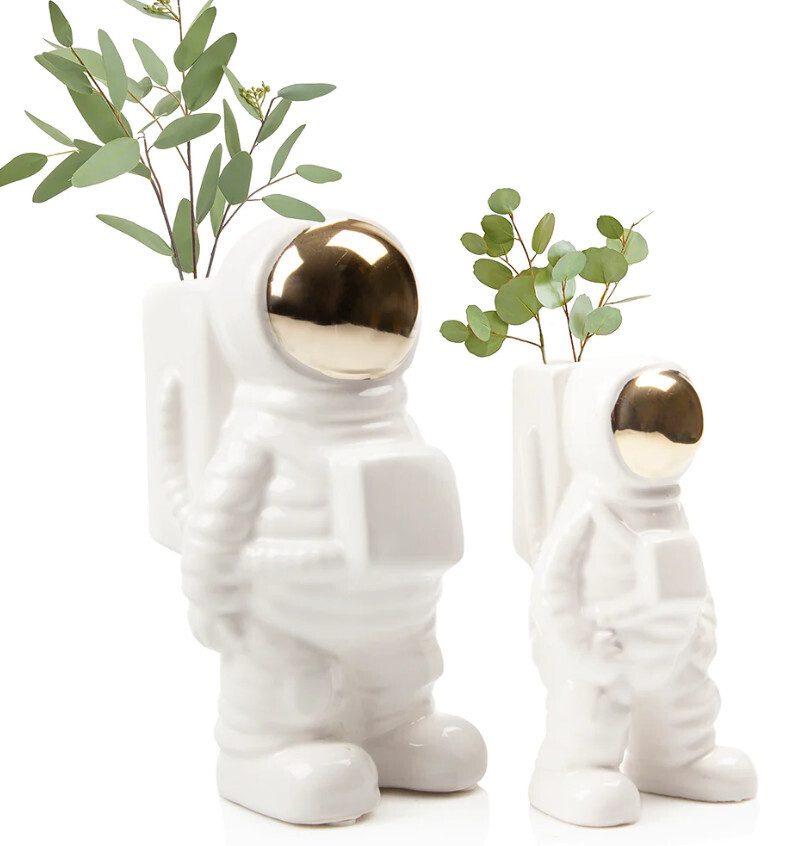 ASTRONAUT VASE - MEDIUM