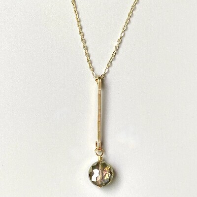 GOLD BAR ROUND GREEN FACETED CRYSTAL PENDANT NECKLACE AND CHAIN