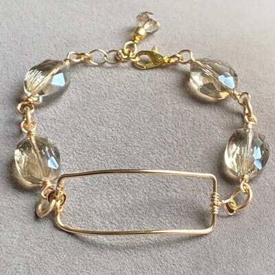 RECTANGLE BAR BRACELET GOLD METAL W/CHAMPANGE CRYSTALS