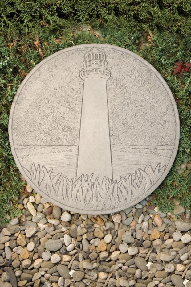 18&quot; ROUND STEPPING STONE - LIGHTHOUSE