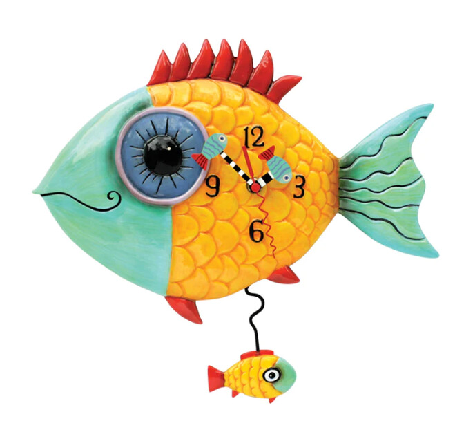 CLOCK WIDE-EYED FISHY