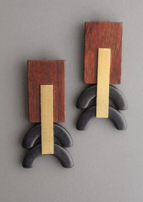 WOOD AND BLACK STONE GEOMETRIC POST EARRINGS XINE18
