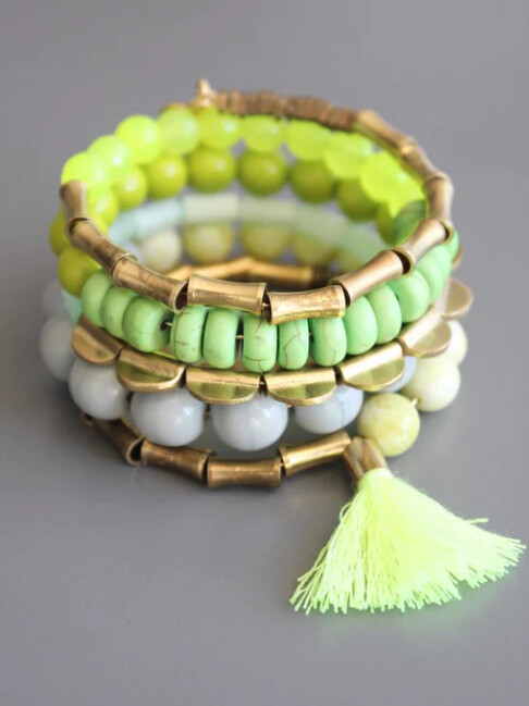 GREEN AND YELLOW WRAP BRACELET UMAB01