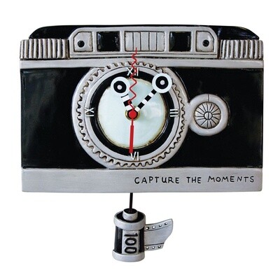 CLOCK VINTAGE CAMERA