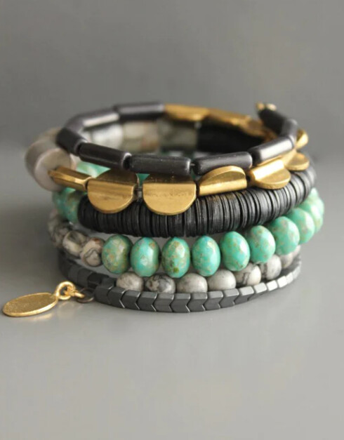 BLACK AND TURQUOISE WRAP BRACELET XINB01