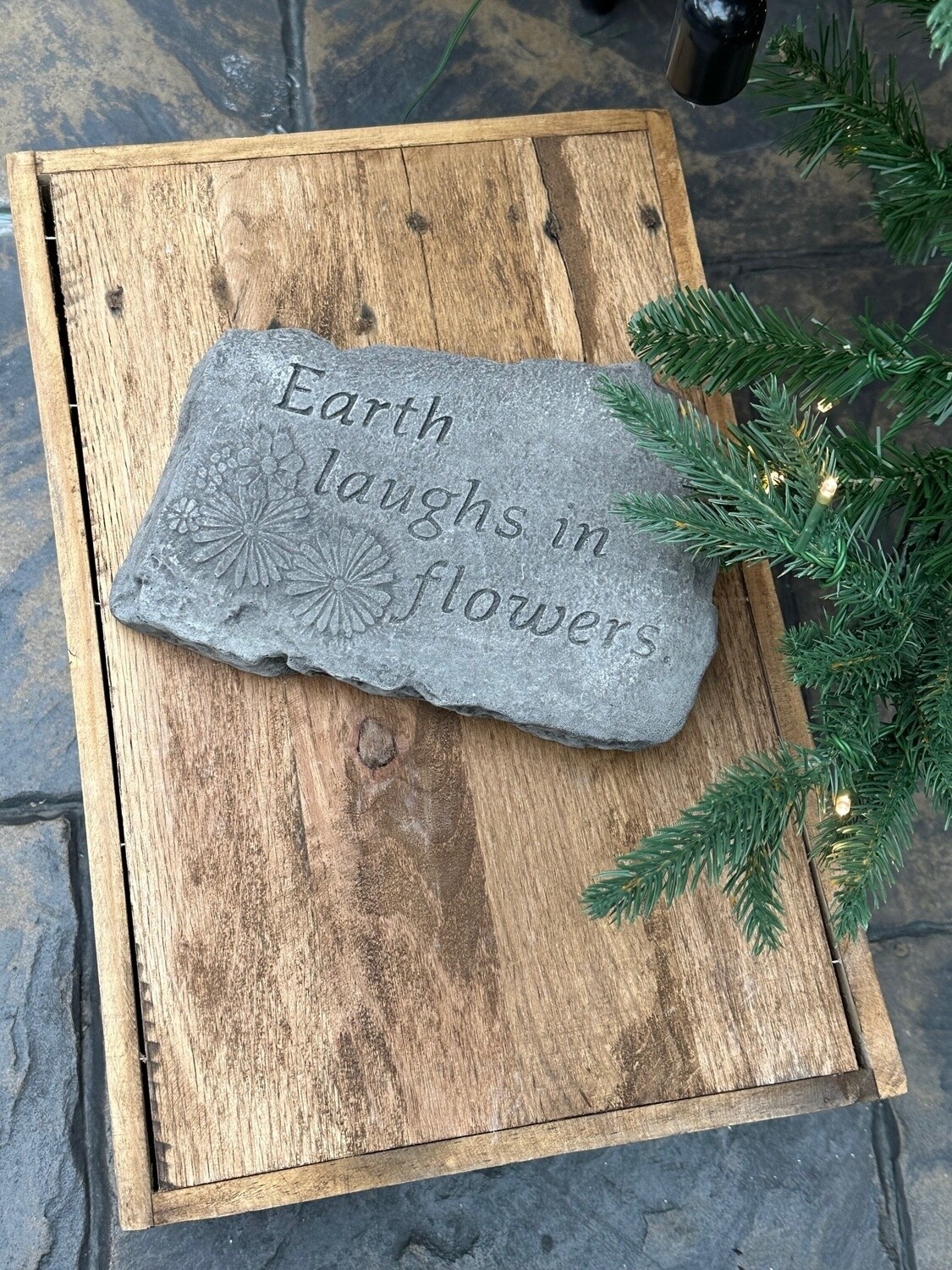 STEPPING STONE EARTH LAUGHS IN FLOWER 10IN