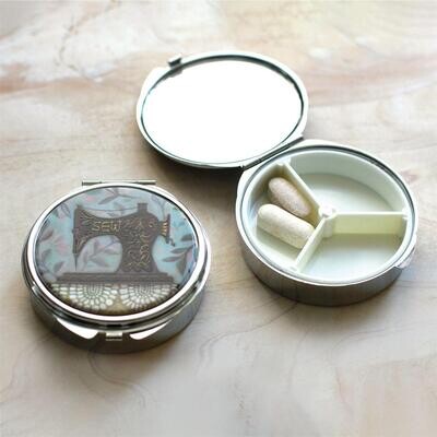 TRINKET / PILL BOX W MIRROR - STITCH
