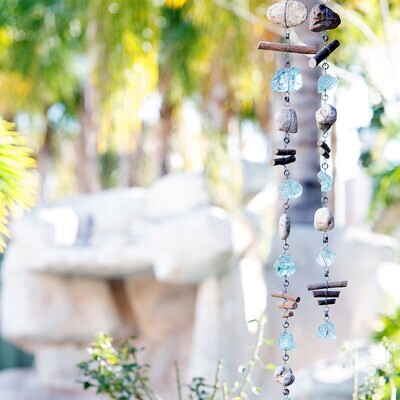 Rocky Stone &amp; Glass Garlands 4'L - Galvanized Wire w/ Driftwood