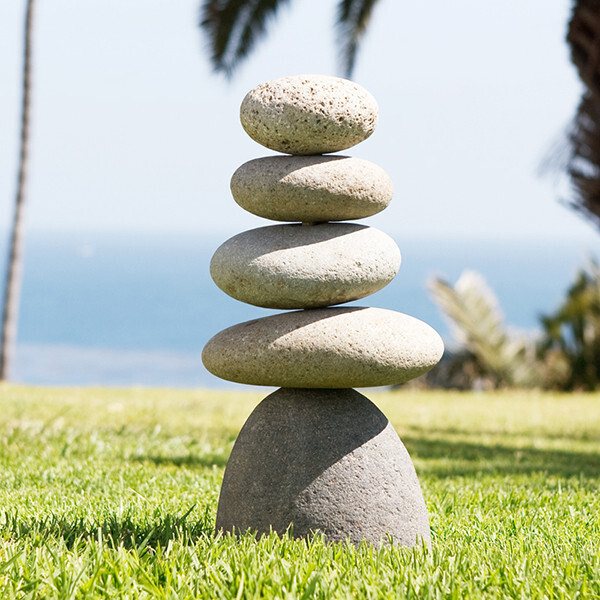 21255 ROCK CAIRN SMALL GIANT 17''H