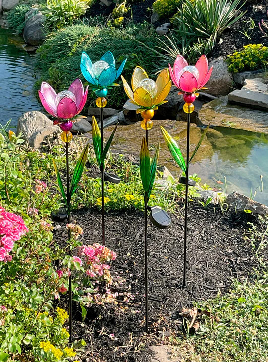 SR45 - SOLAR NIGHT GLOW GLASS FLOWER GARDEN STAKE (YELLOW, BLUE, PINK)