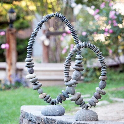 21237 OVAL RING ON STAND - LARGE