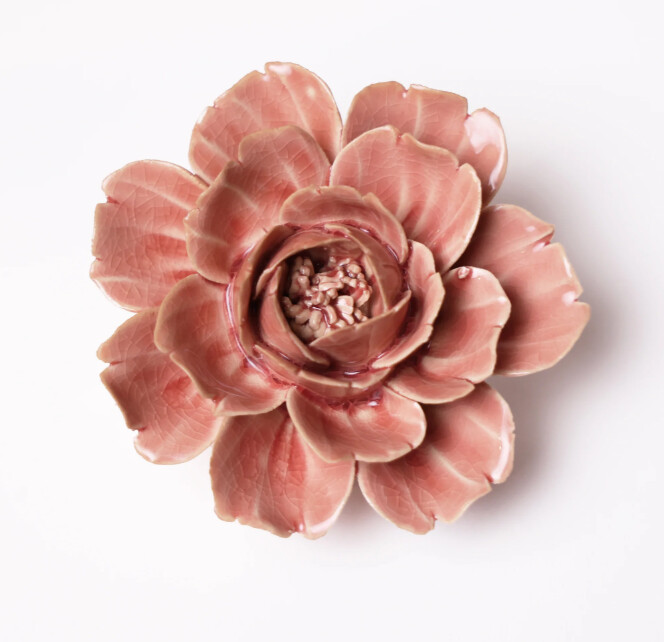 CORAL - CERAMIC WALL FLOWER  - MEDIUM ROSE PINK DAWN