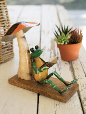 RECYCLED IRON FROG LEANING ON A MUSHROOM (10&quot; x 6&quot; x 9&quot;)
