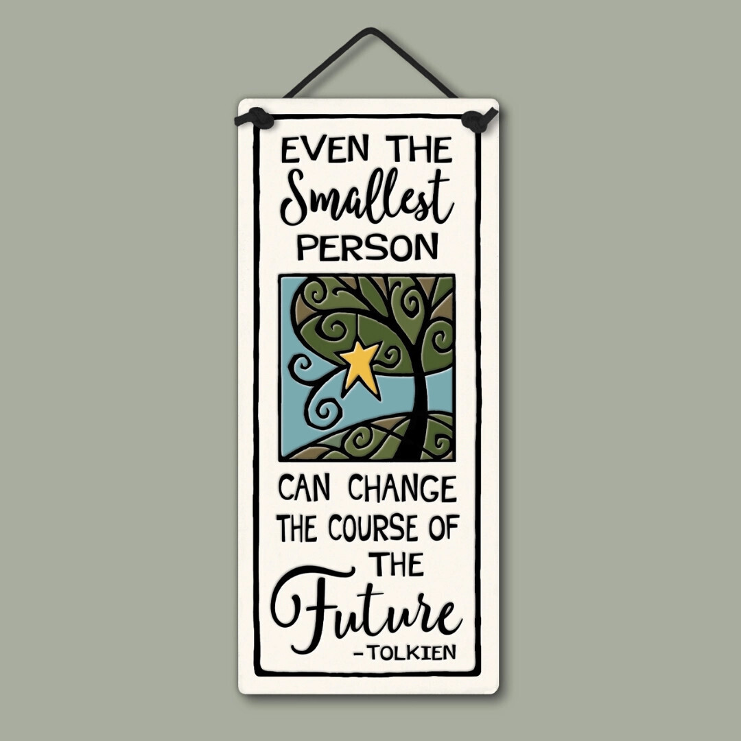 242 SMALLEST PERSON - HANGING WALL PLAQUE