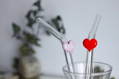 GLASS HEART SMOOTHIE STRAW