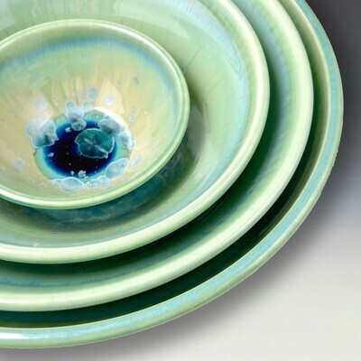 CRYSTALLINE GLAZED MEDIUM BOWL - PATINA GREEN