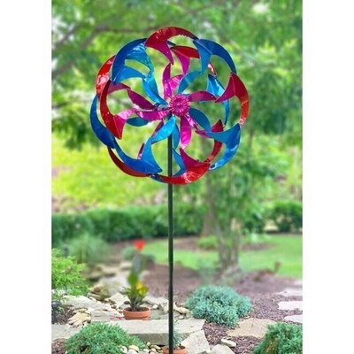 SPINNER -  RED, PINK AND BLUE FLOWER