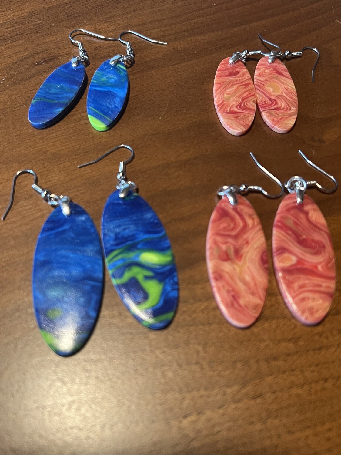 EARRING - BOWLERITE ORANGE/RED MEDIUM