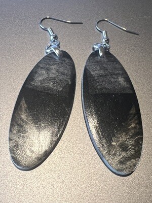 EARRING - BUCKEYE WITH RESIN BLACK MEDIUM