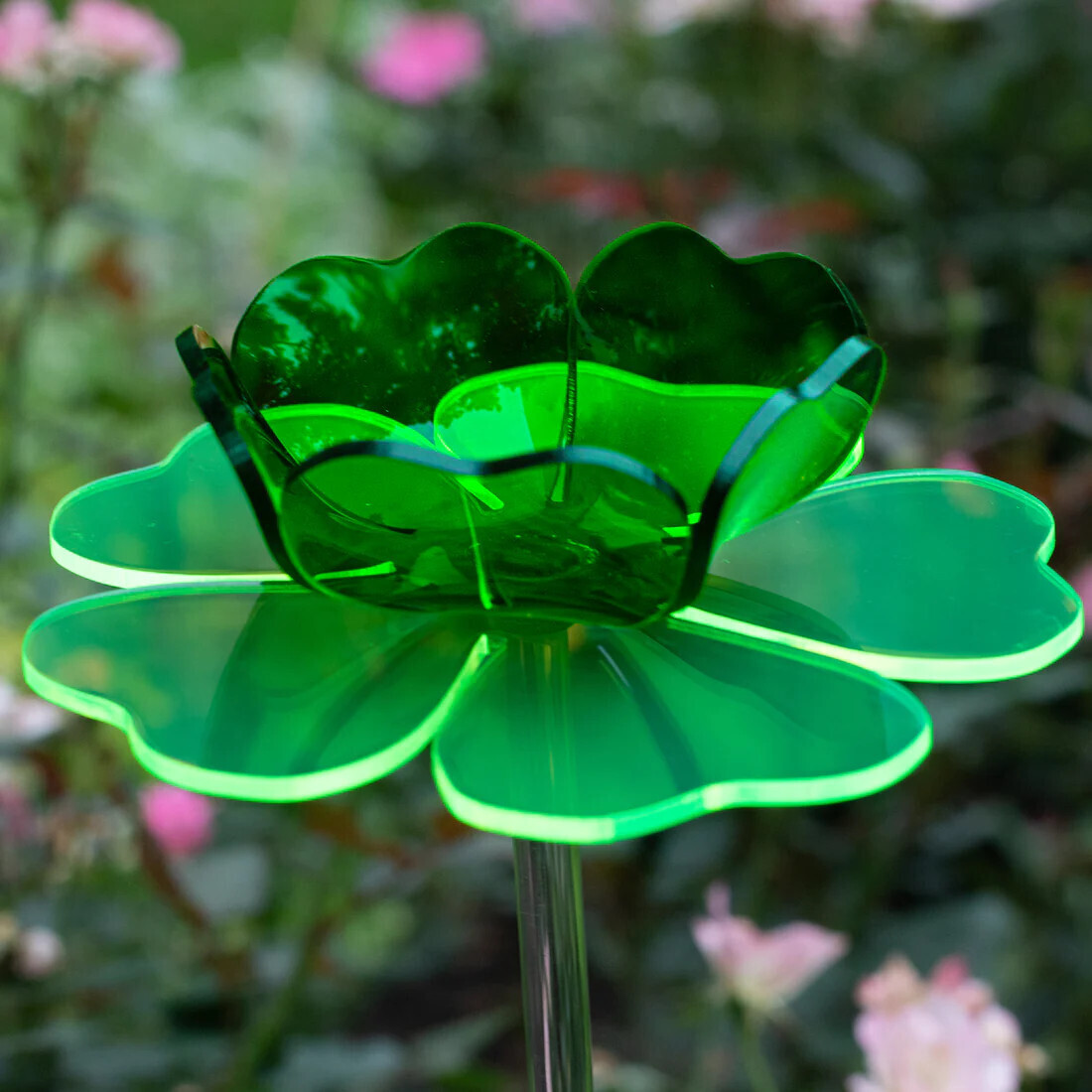 BUTTERCUP ACRYLIC GARDEN STAKE - 18&quot; GREEN