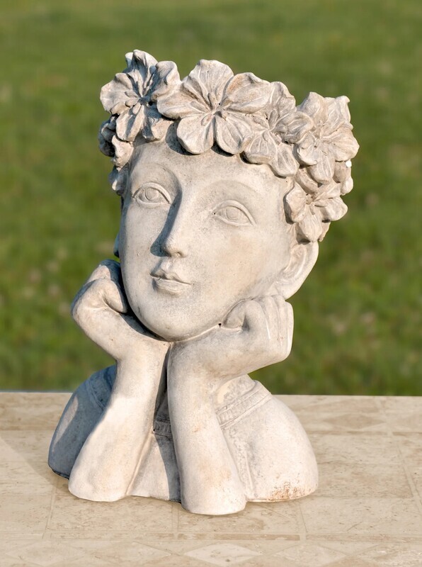FIONA PLANTER