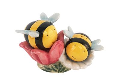 BUMBLE BEE AND FLOWER SALT &amp; PEPPER SET