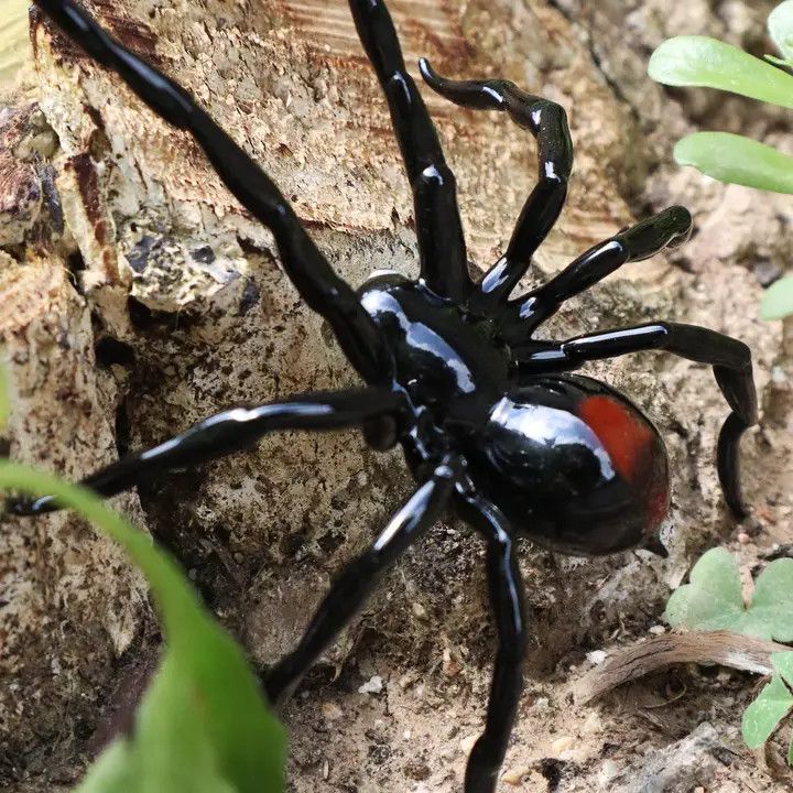 Black Widow Glass Spider, Hand Blown Spider, Lampwork