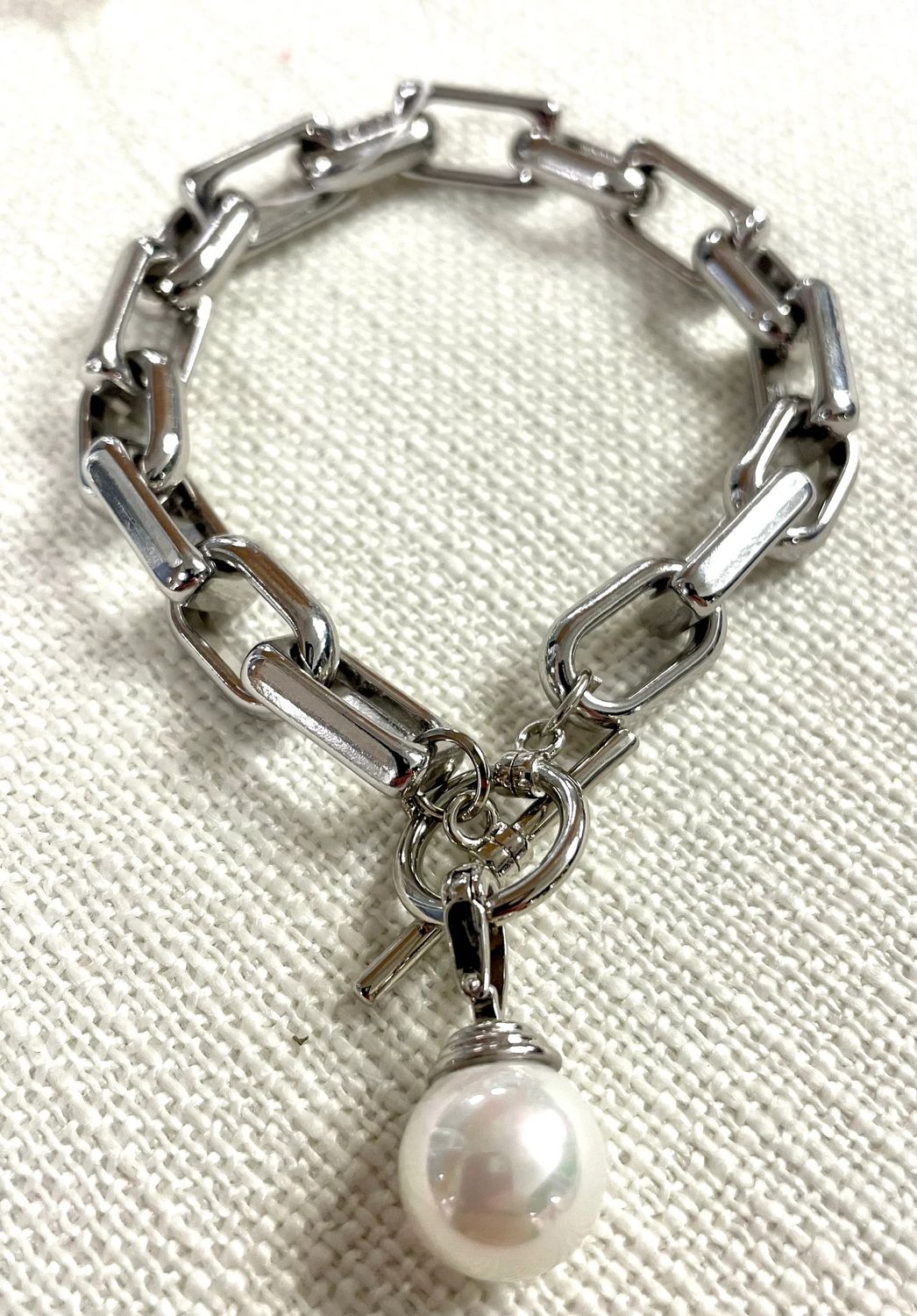 Chunky Link Bracelet with Mother of Pearl Drop - Gold