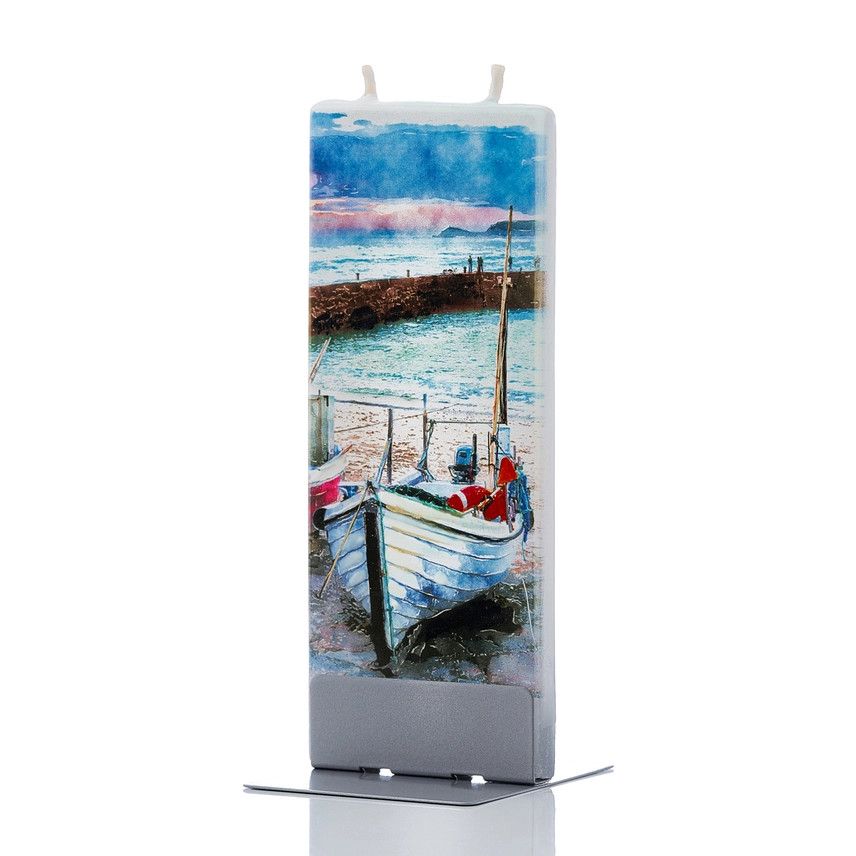 FLATYZ - HAND CRAFTED ARTIST CANDLE BOAT ON THE BEACH