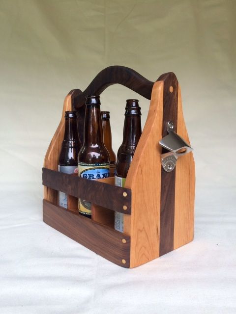 WOODEN WINE AND BEVERAGE CADDY