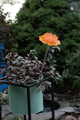 BUTTERCUP ACRYLIC GARDEN STAKE - 18&quot; ORANGE