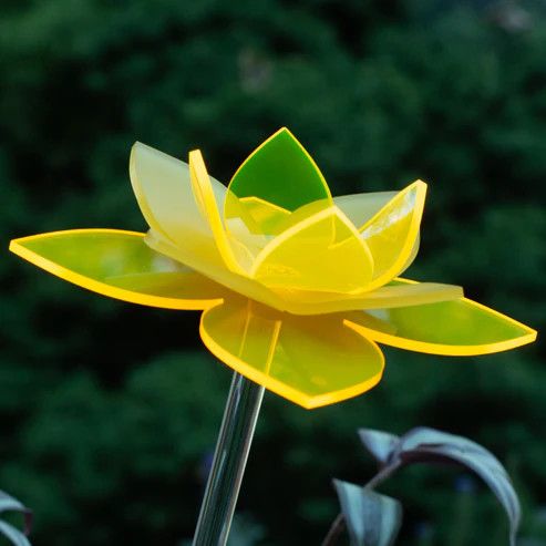 DAFFODIL ACRYLIC GARDEN STAKE - 18&quot; YELLOW