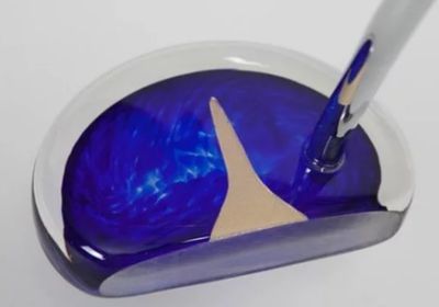MALLET STYLE GLASS PUTTER - COBALT RIGHT 35