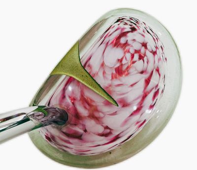 MALLET STYLE GLASS PUTTER - RED &amp; WHITE LEFT 35