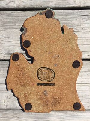Strawberry Trivet in Hot Tamale Geode &amp; Leaf Finish