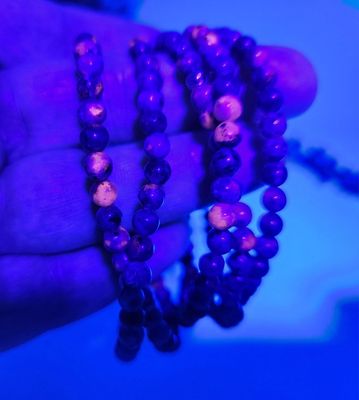 Yooperlite Stretchable Gemstone Bracelet 4mm  (UV Reactive)