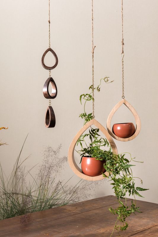 Gilford Hanging Pot - Tan