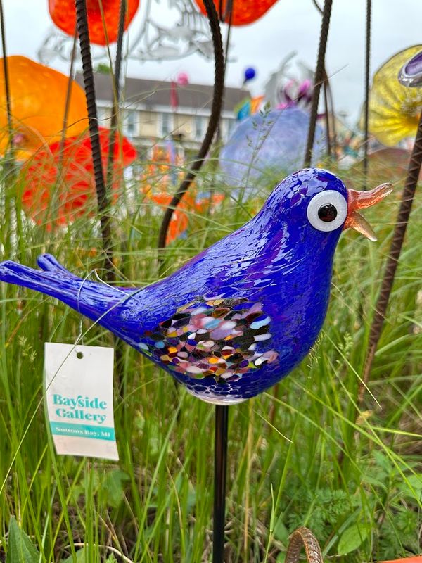 PAINTED GARDEN GLASS BIRD WITH STAKE - BLUE