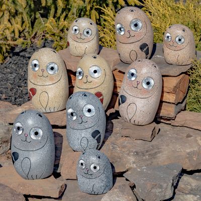 Set of Solar "Rock" Cats w/ Light Up Eyes in Cream
