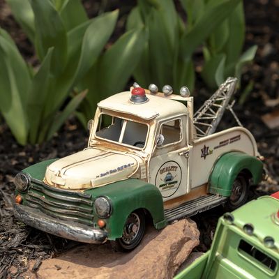 Vintage Iron Tow Truck in White/Green