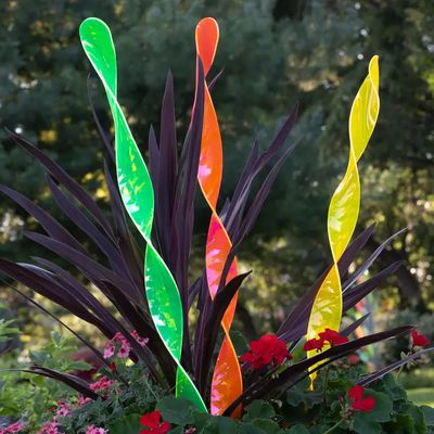 ACRYLIC TWIST STAKE - 24&quot; ORANGE