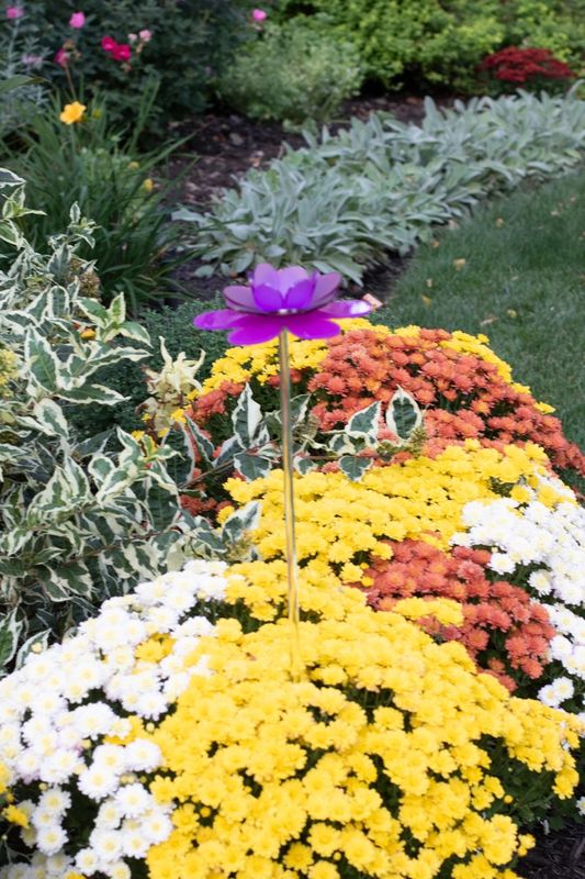 LAVENDER LOTUS 36" TALL ACRYLIC GARDEN STAKE (PURPLE)
