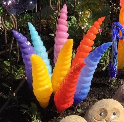 CORKSCREW - GARDEN GLASS SCULPTURE