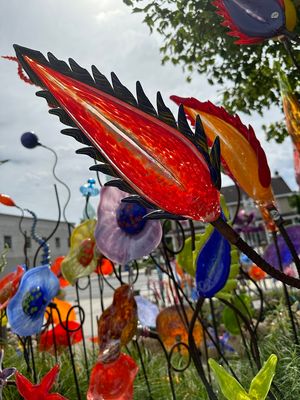 DRAGON LEAF  - GARDEN GLASS SCULPTURE