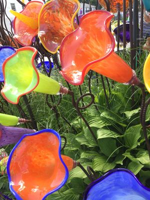 VOTIVE - GARDEN GLASS SCULPTURE