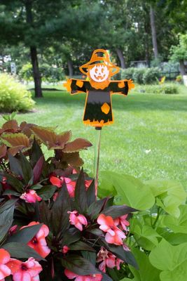 Natural Glowing Scarecrow Acrylic Stake