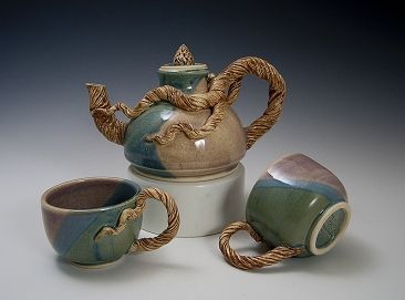 PINECONE GLAZED 12 OZ TEAPOT